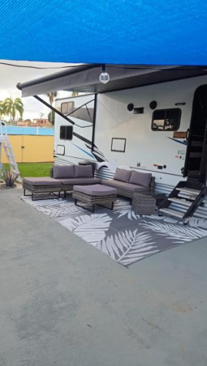 Camper en el Batey